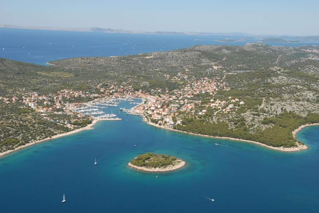 Apartman Marita Jezera Buitenkant foto