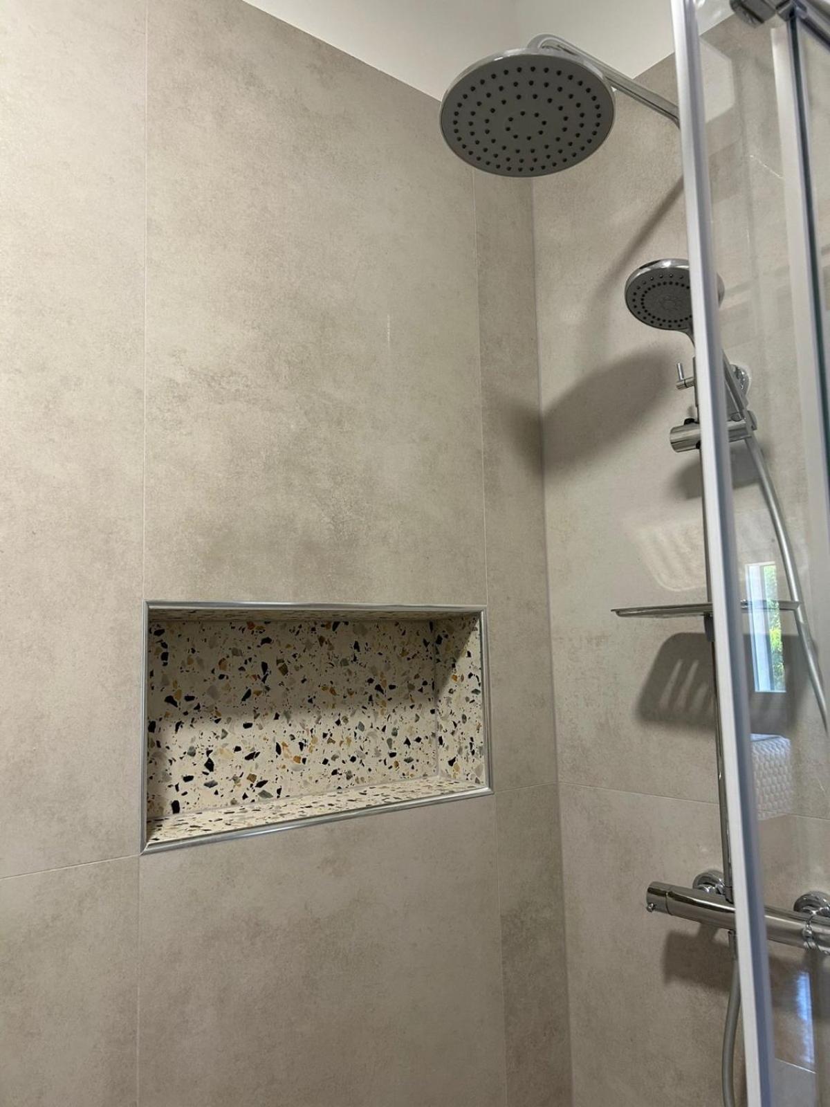 Apartman Marita Jezera Buitenkant foto