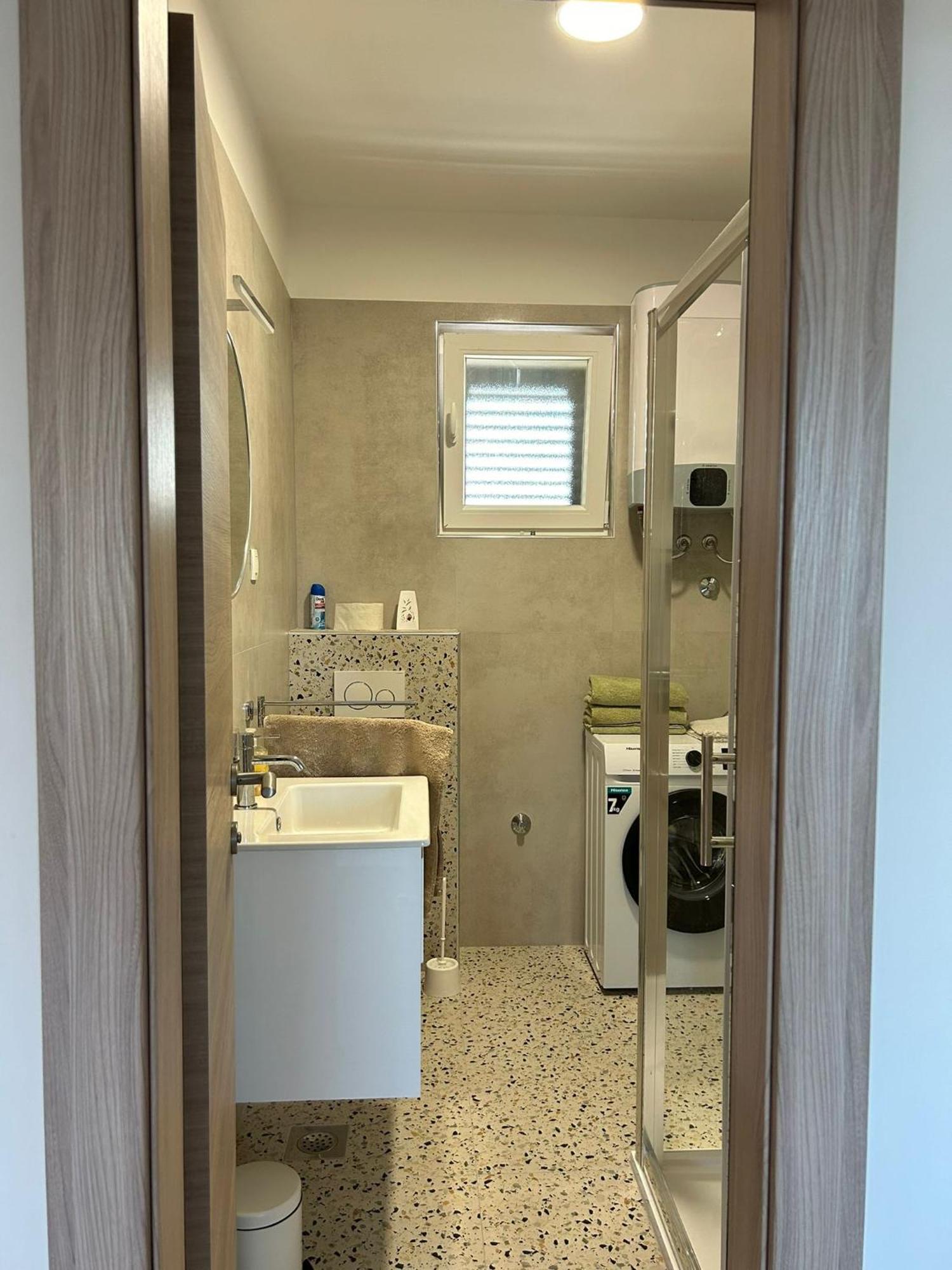 Apartman Marita Jezera Buitenkant foto